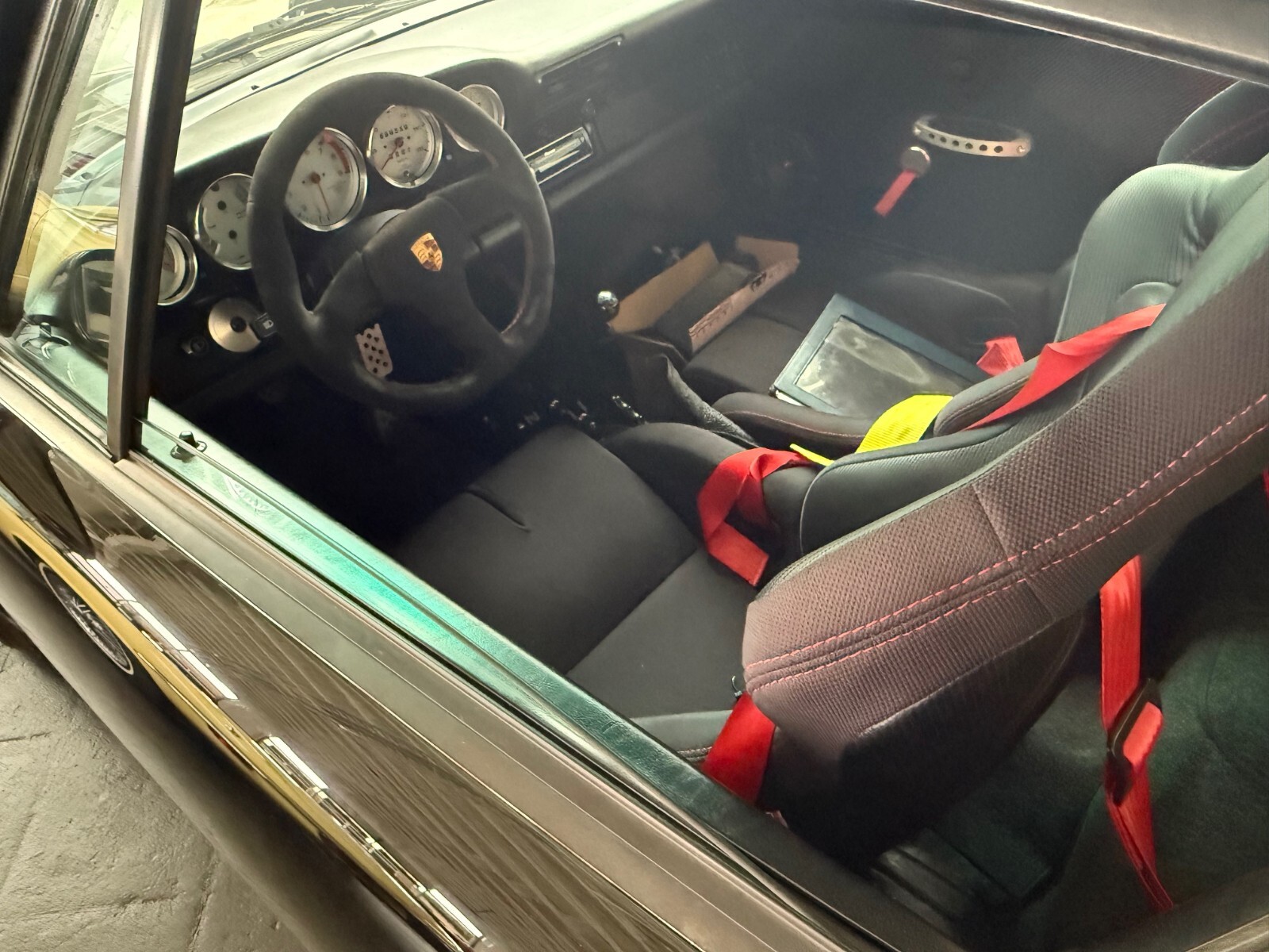 Porsche-911-1986-Coupe-3