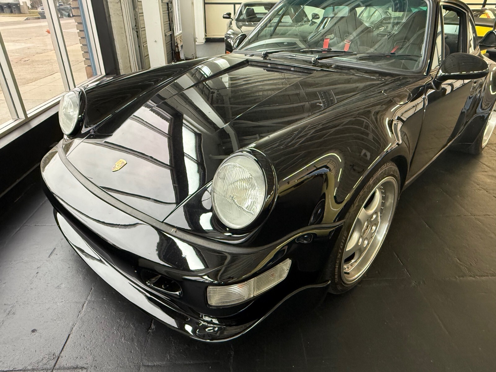 Porsche-911-1986-Coupe-4