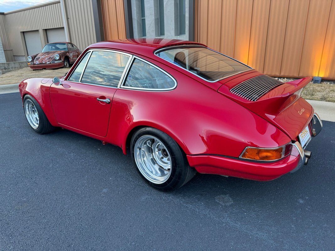 Porsche-911-1987-23