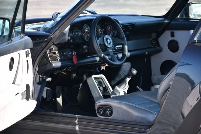 Porsche-911-1987-Coupe-15