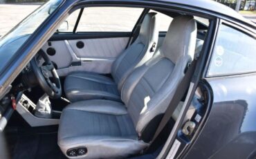 Porsche-911-1987-Coupe-17