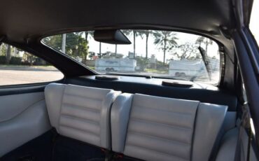 Porsche-911-1987-Coupe-22