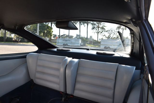 Porsche-911-1987-Coupe-22