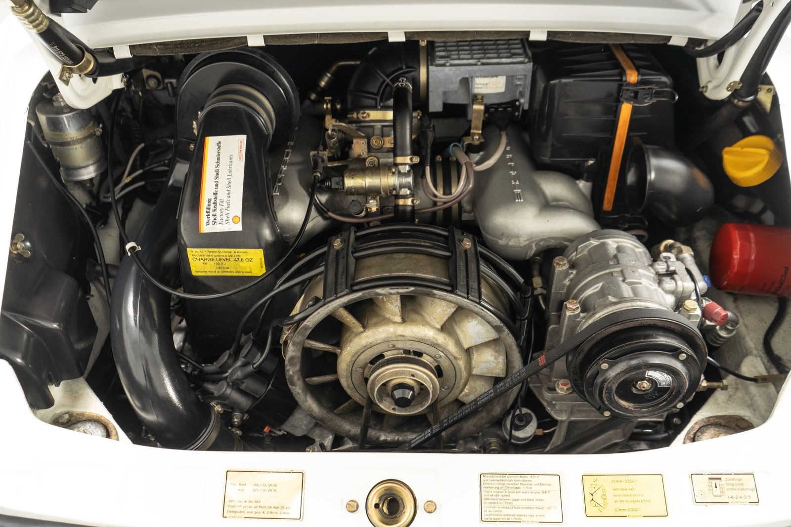 Porsche-911-1988-10