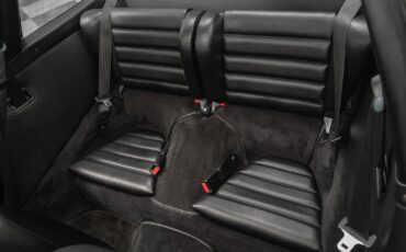 Porsche-911-1988-14