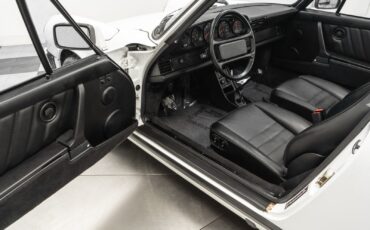 Porsche-911-1988-21