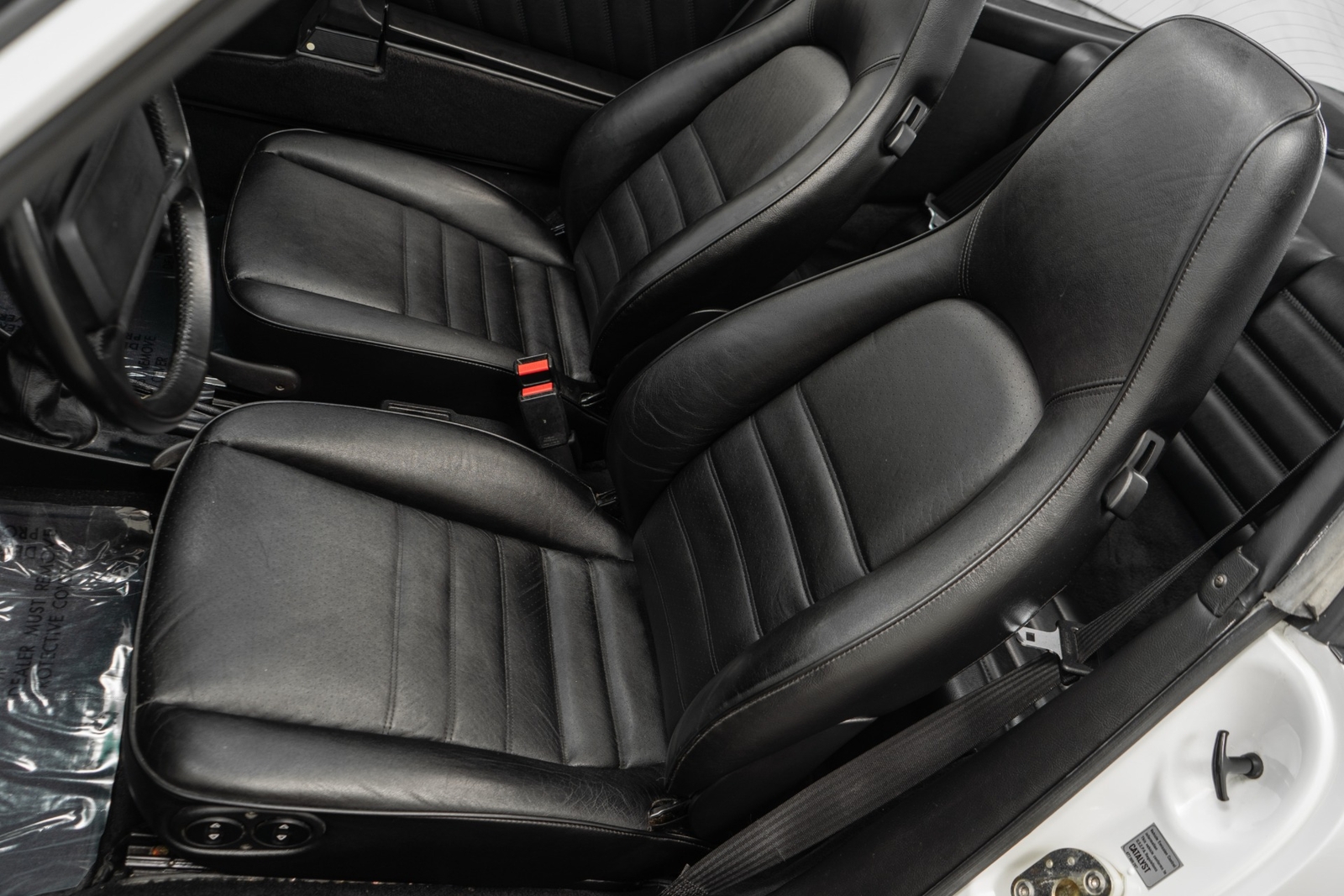 Porsche-911-1988-24