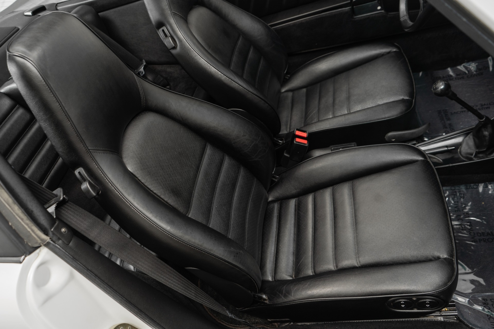Porsche-911-1988-25