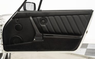 Porsche-911-1988-32