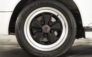 Porsche-911-1988-35