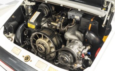 Porsche-911-1988-38