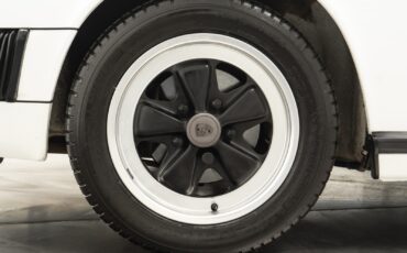 Porsche-911-1988-8