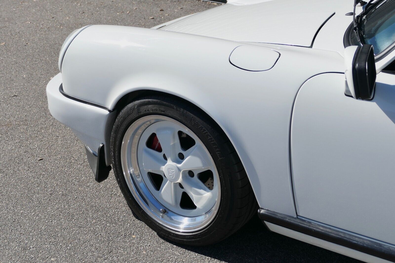 Porsche-911-1988-Convertible-16