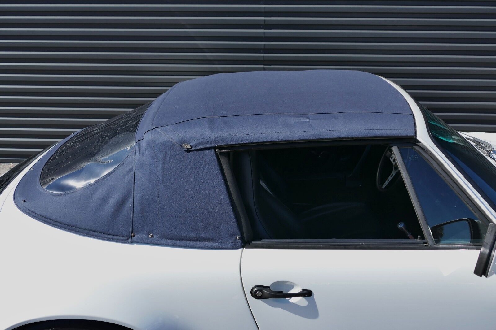 Porsche-911-1988-Convertible-23