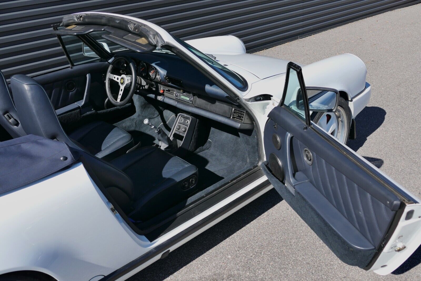 Porsche-911-1988-Convertible-29