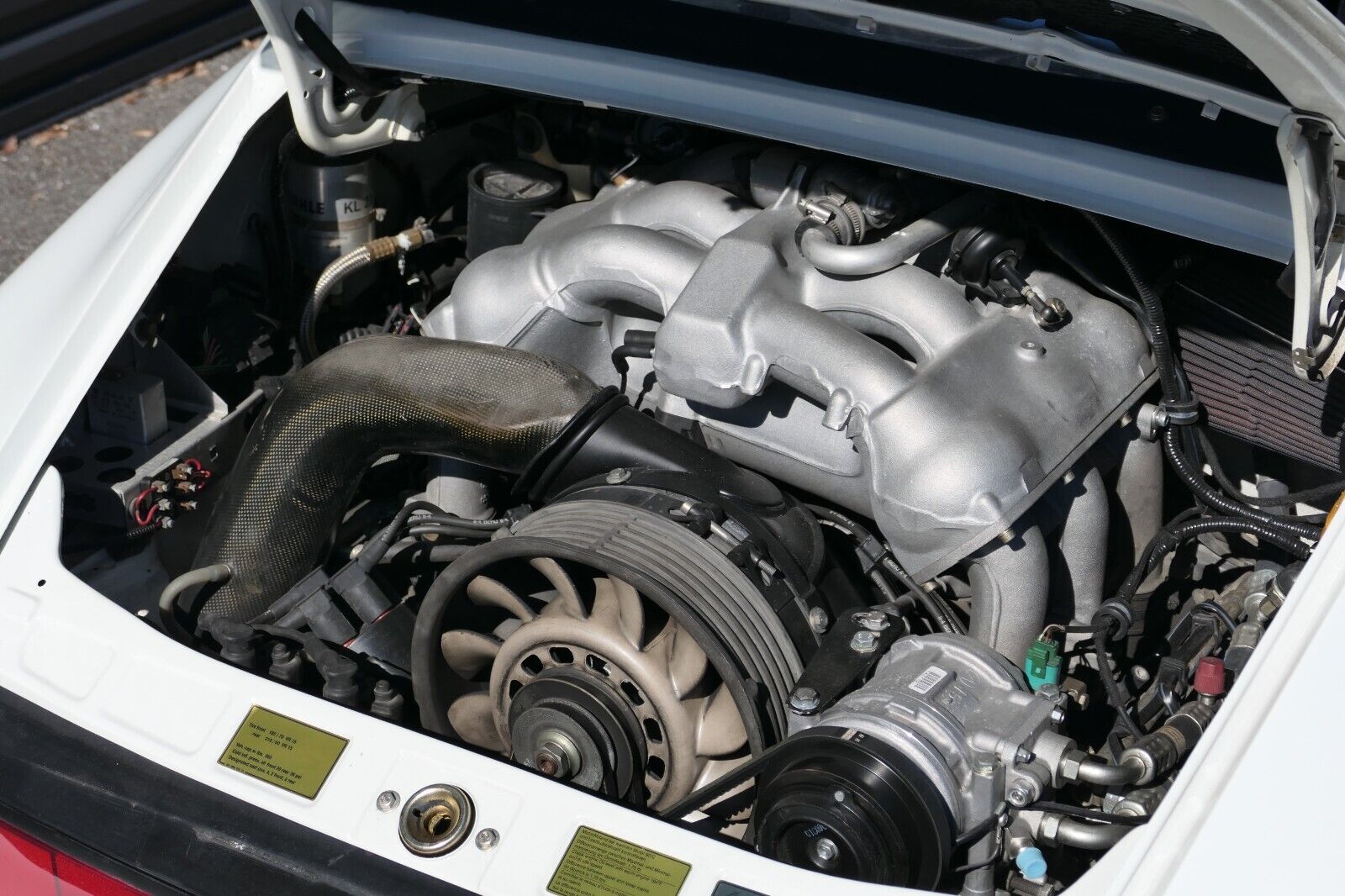 Porsche-911-1988-Convertible-32