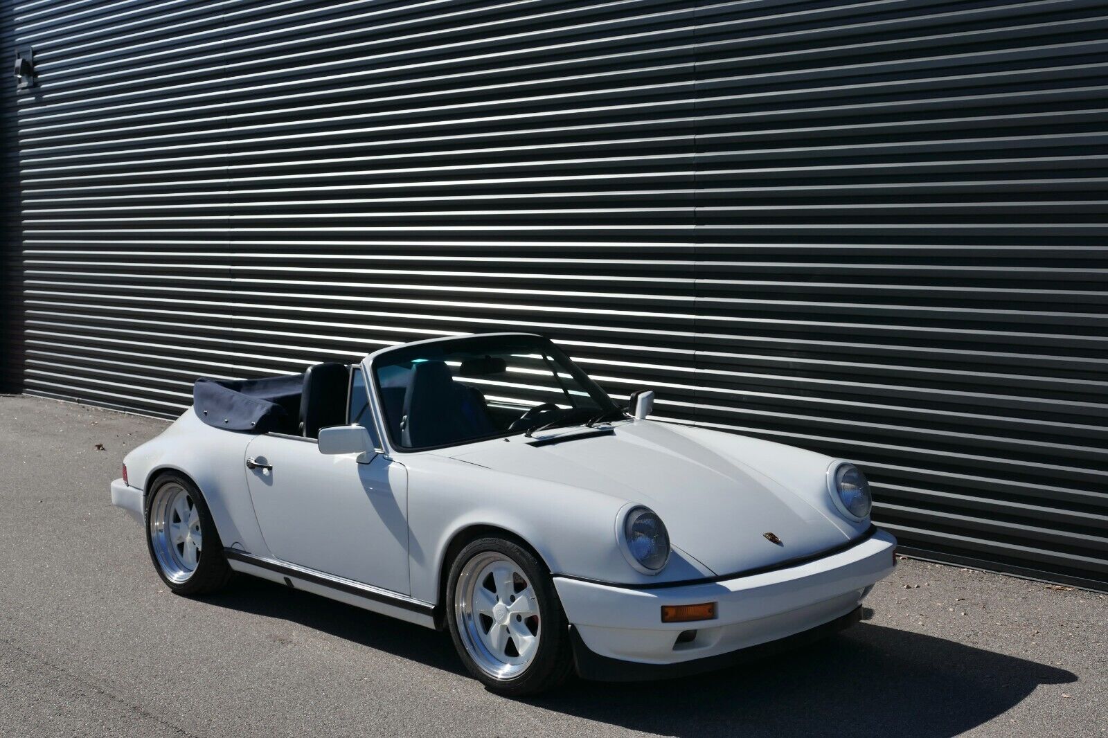 Porsche-911-1988-Convertible-8