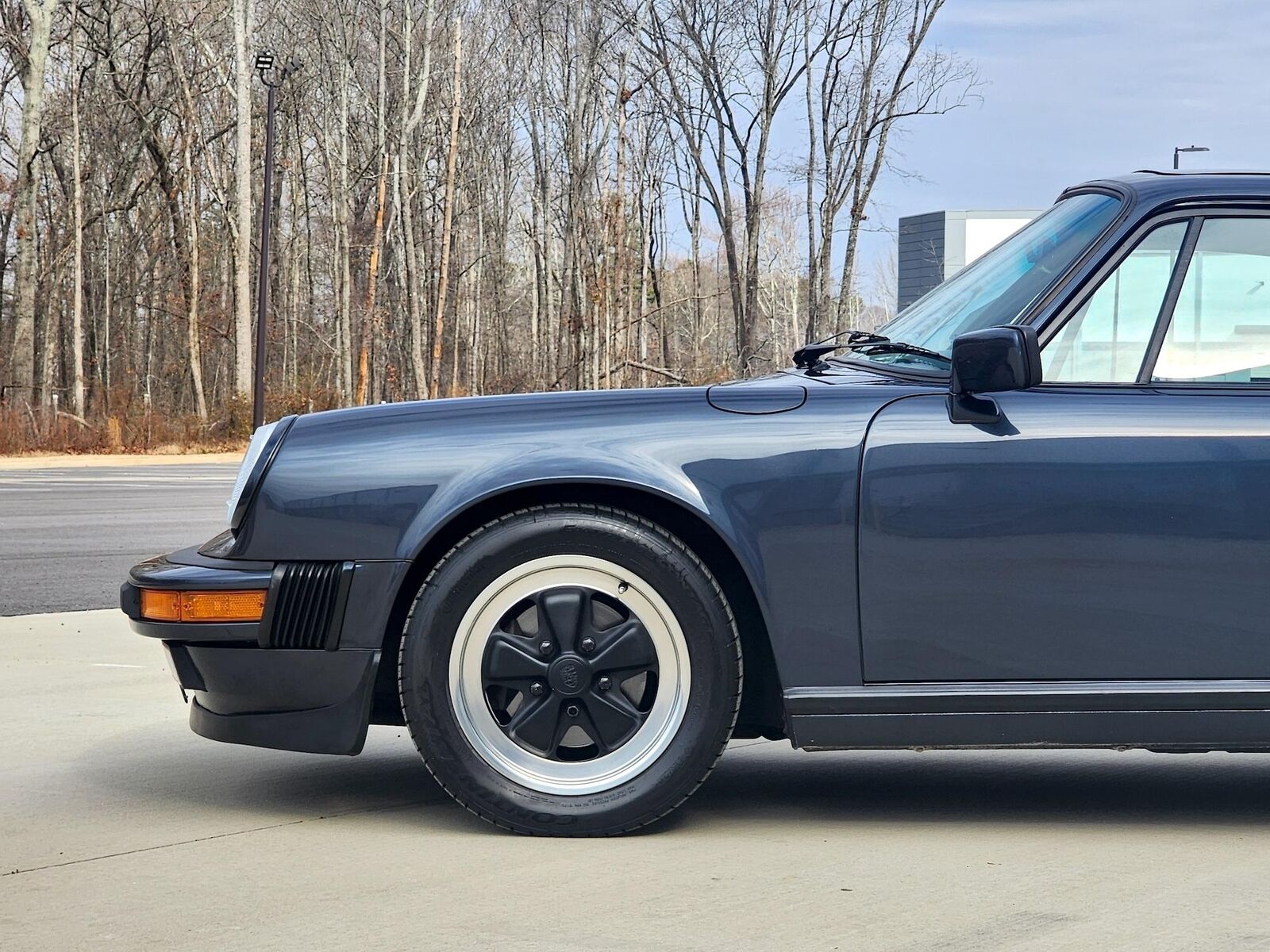 Porsche-911-1988-Coupe-10