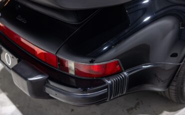Porsche-911-1988-Coupe-13