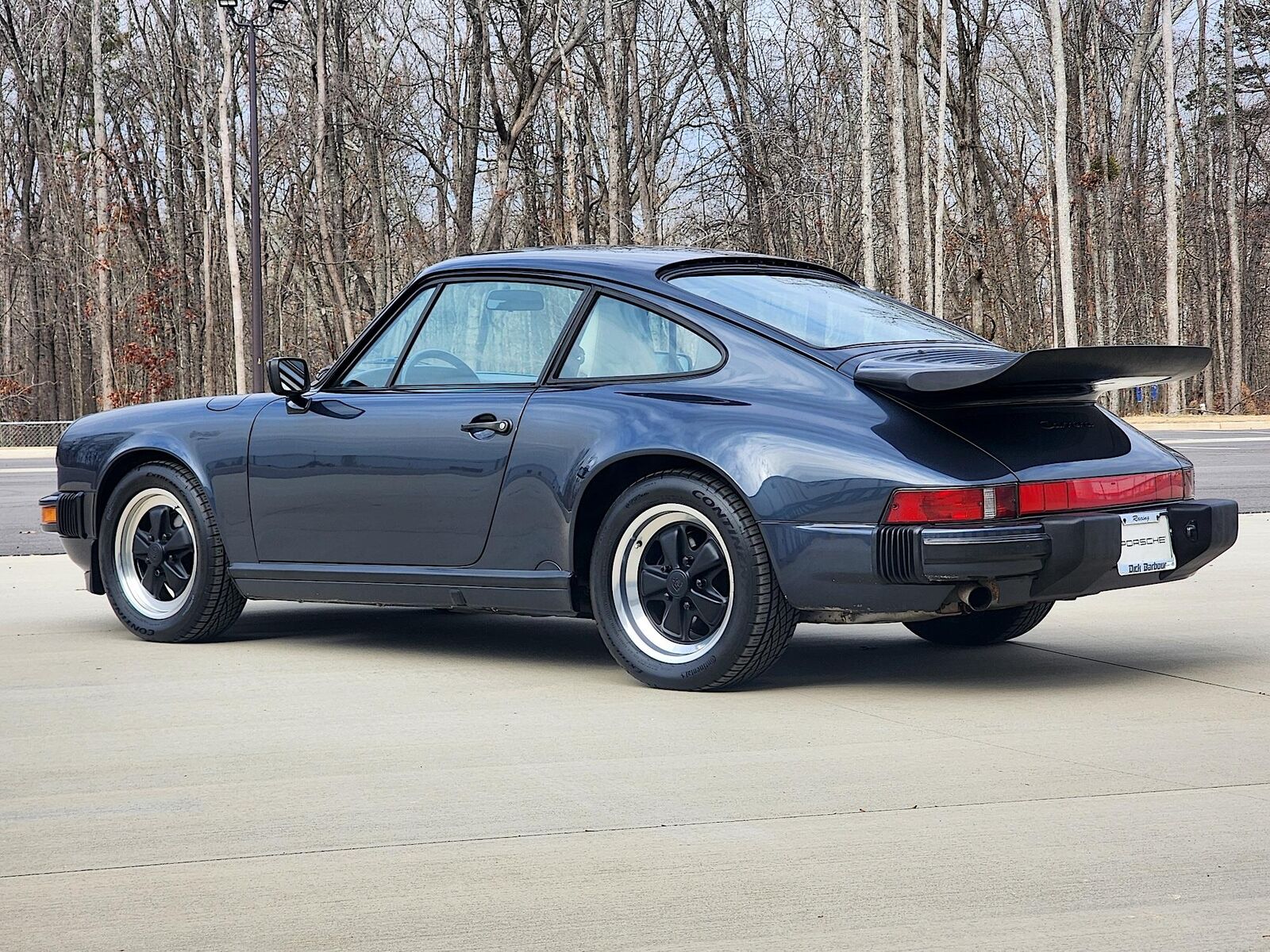 Porsche-911-1988-Coupe-14
