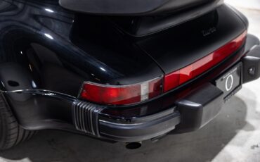 Porsche-911-1988-Coupe-14