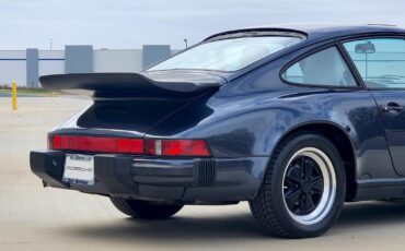 Porsche-911-1988-Coupe-19
