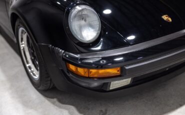 Porsche-911-1988-Coupe-19