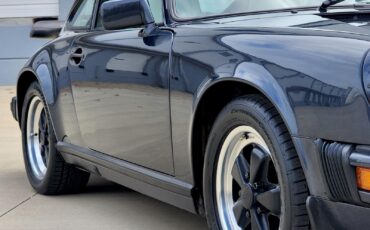 Porsche-911-1988-Coupe-27