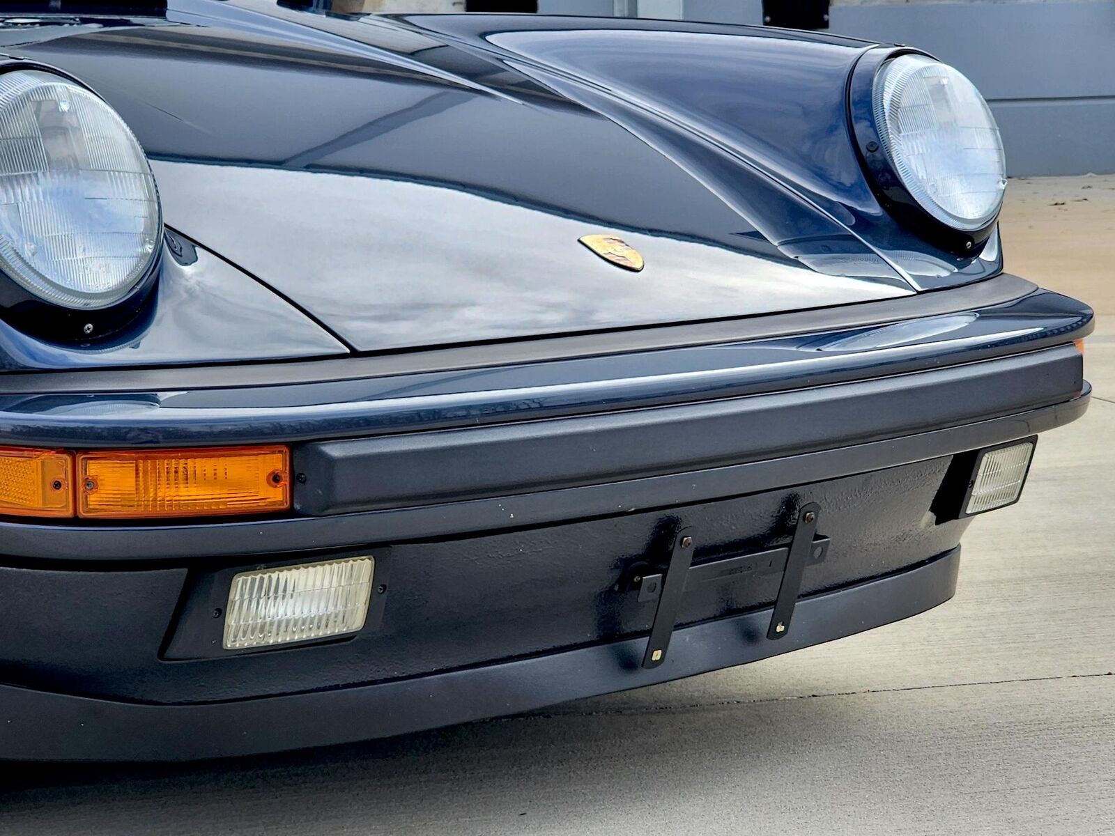 Porsche-911-1988-Coupe-29