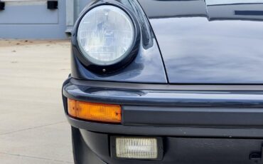 Porsche-911-1988-Coupe-30