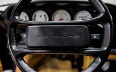 Porsche-911-1988-Coupe-31