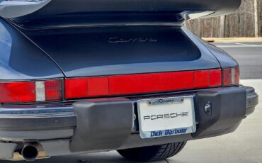 Porsche-911-1988-Coupe-36