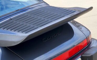 Porsche-911-1988-Coupe-37