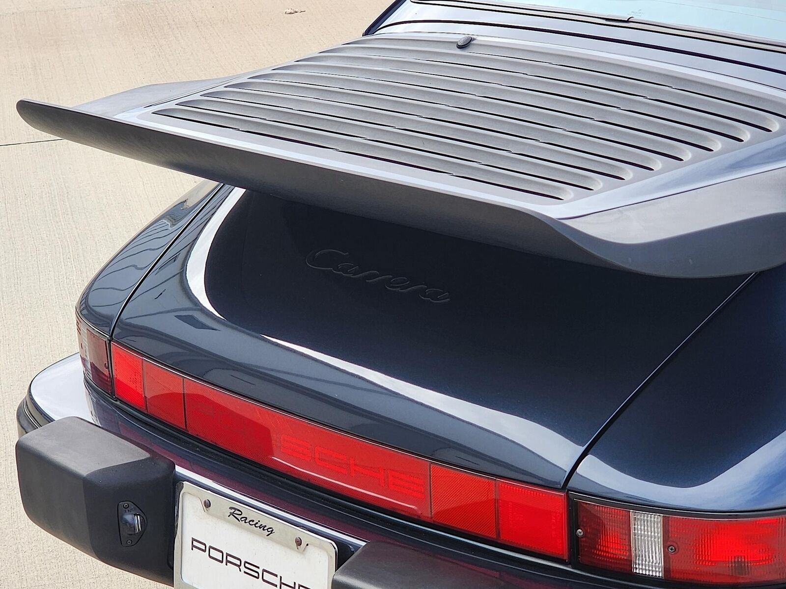 Porsche-911-1988-Coupe-39