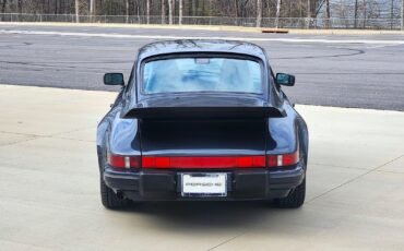 Porsche-911-1988-Coupe-4