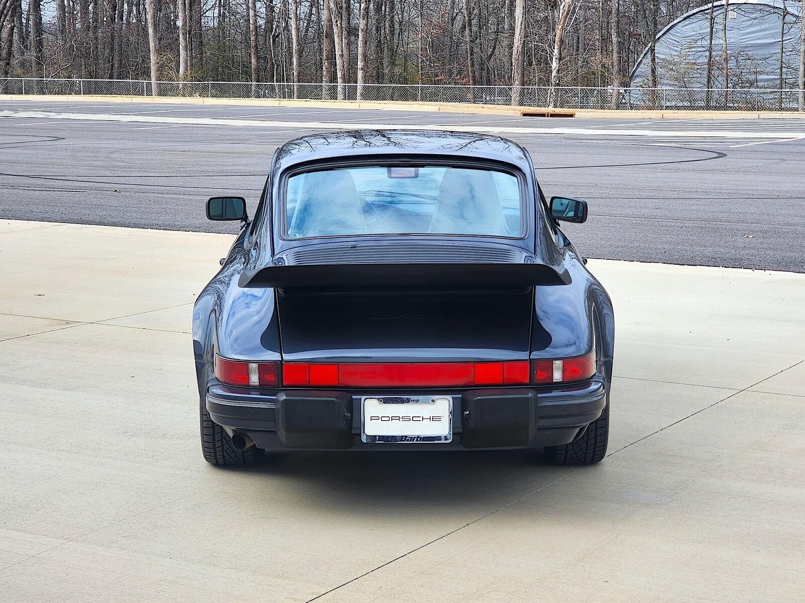 Porsche-911-1988-Coupe-4