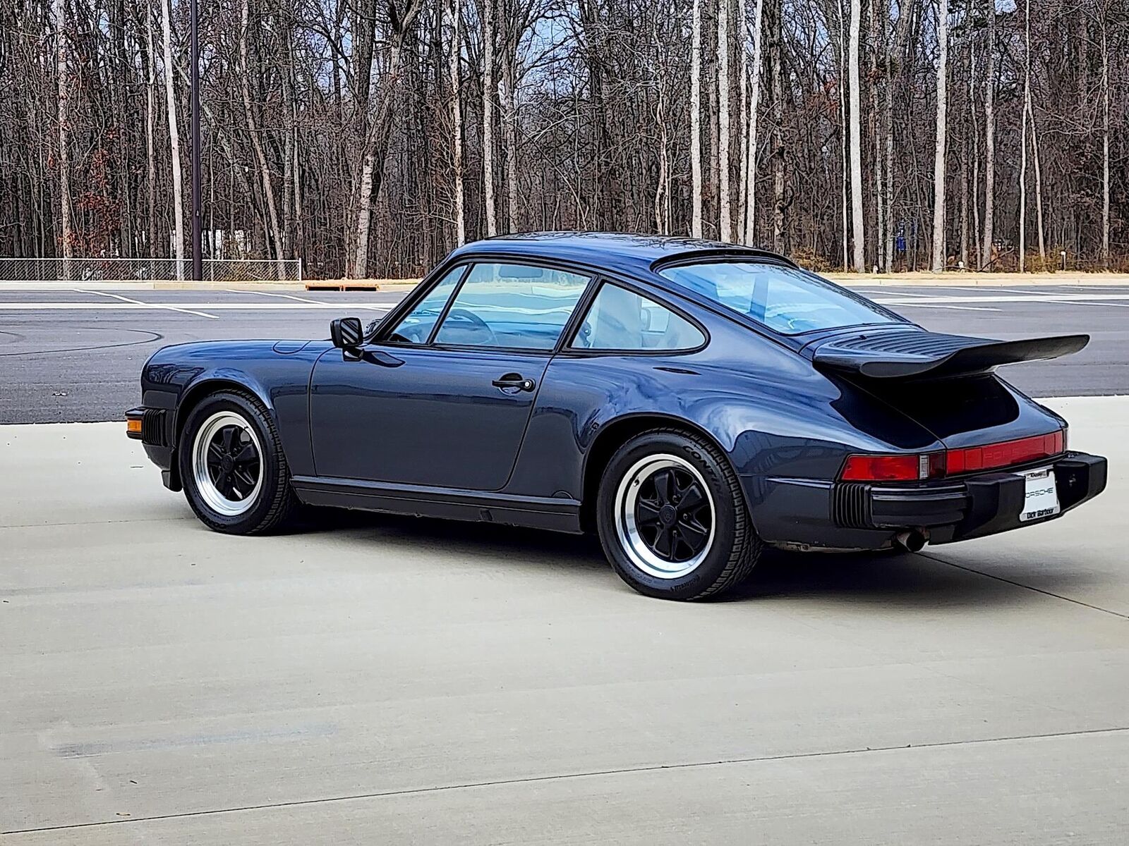 Porsche-911-1988-Coupe-5