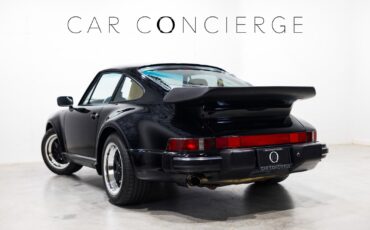 Porsche-911-1988-Coupe-5
