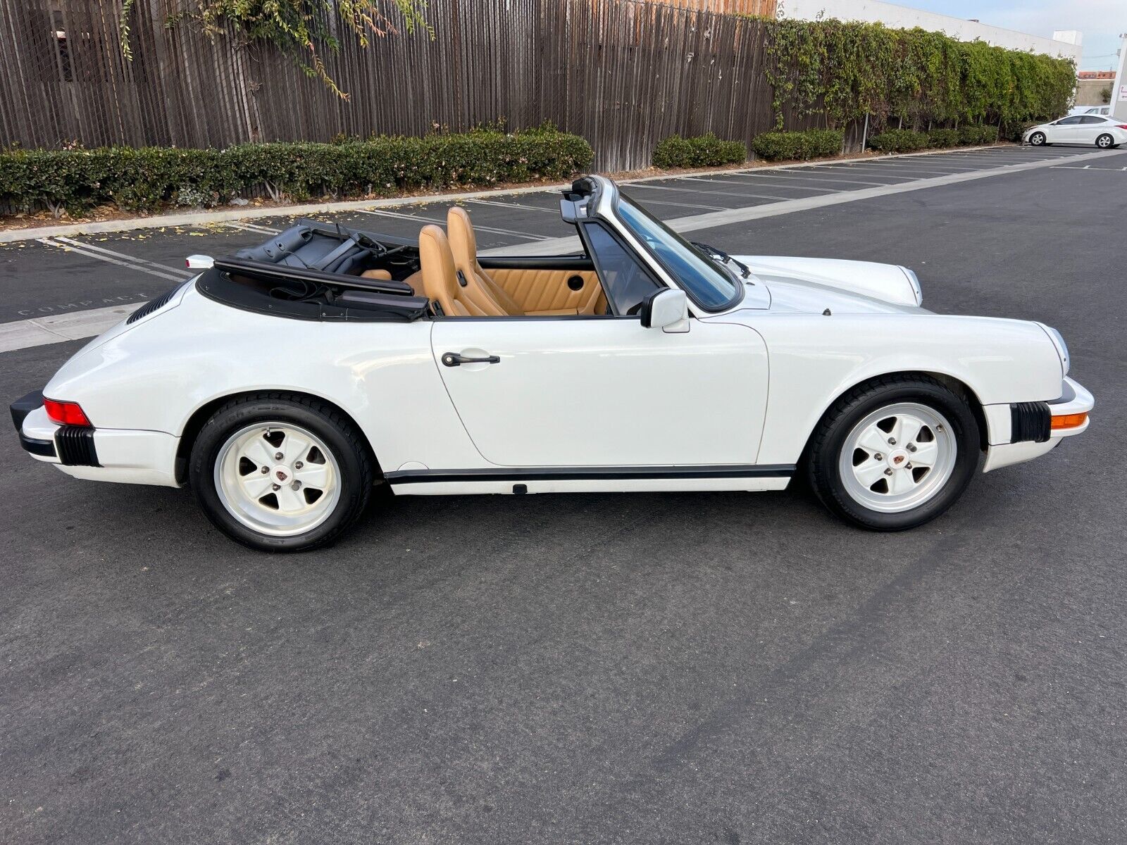 Porsche-911-1989-Convertible-1