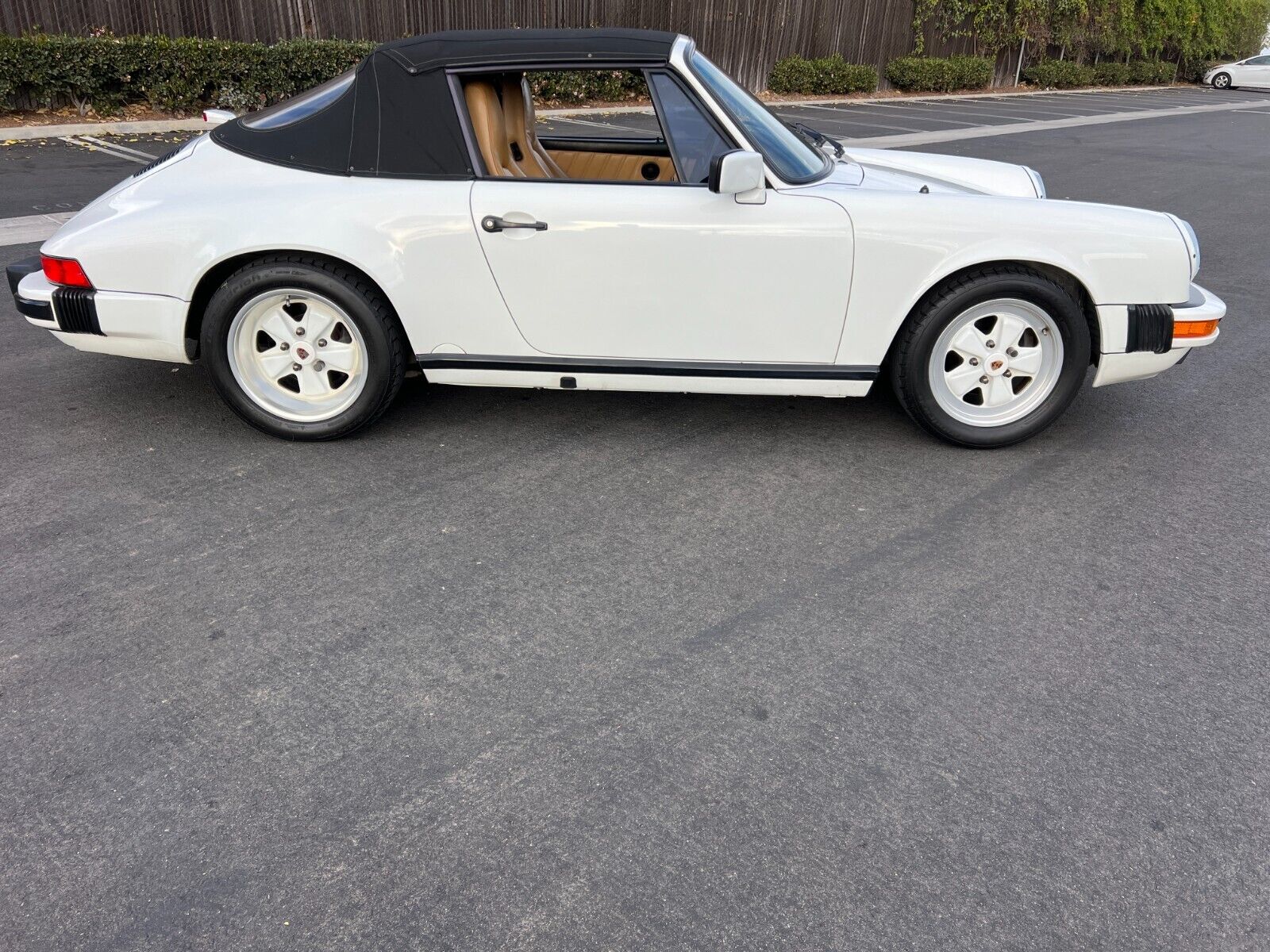 Porsche-911-1989-Convertible-11