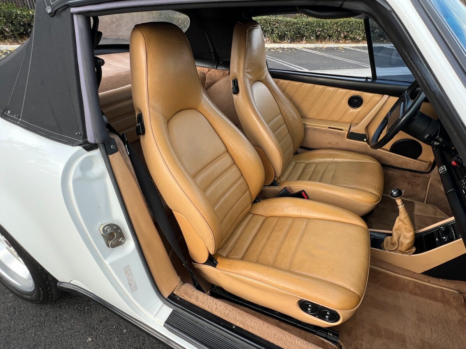 Porsche-911-1989-Convertible-12