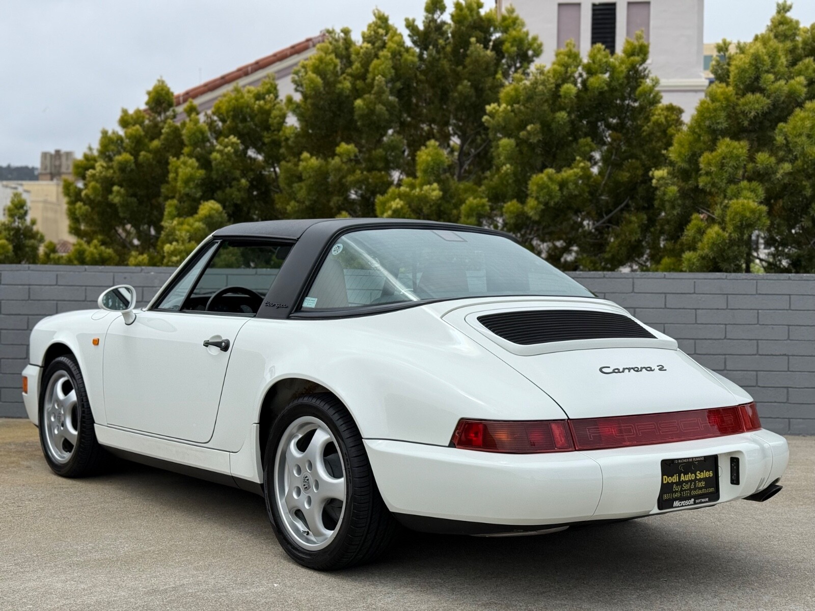 Porsche-911-1992-5