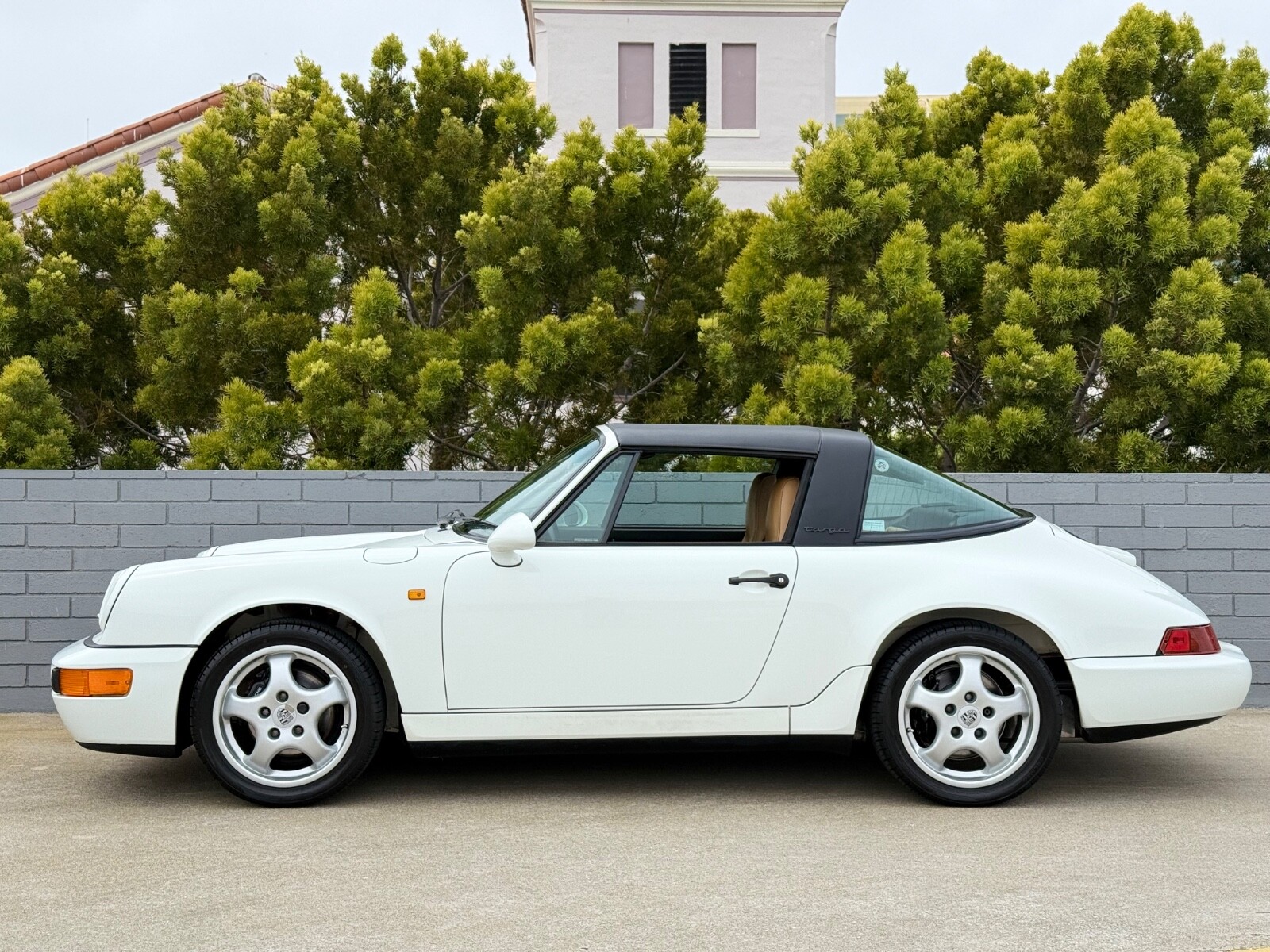 Porsche-911-1992-6