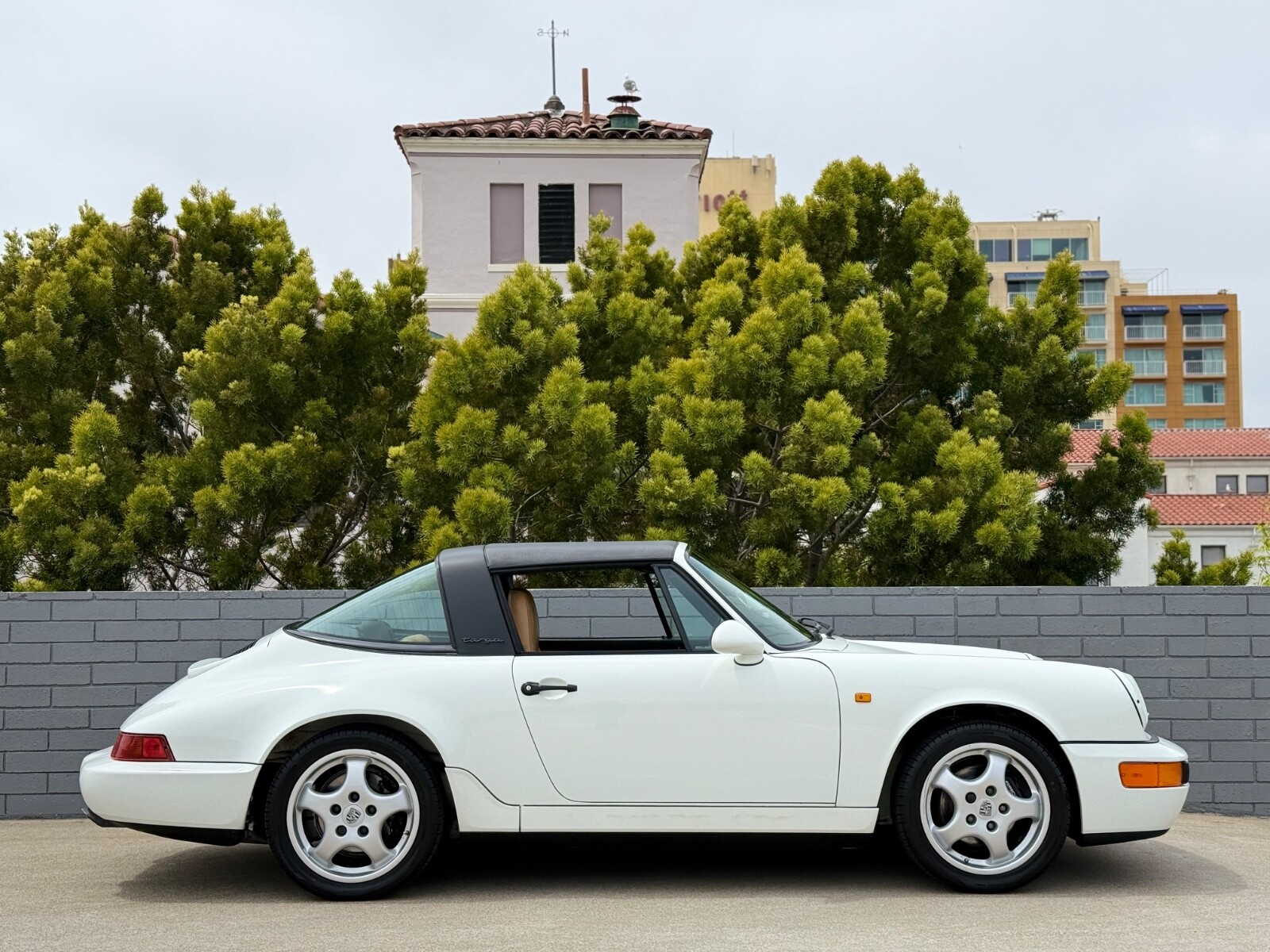 Porsche-911-1992-7