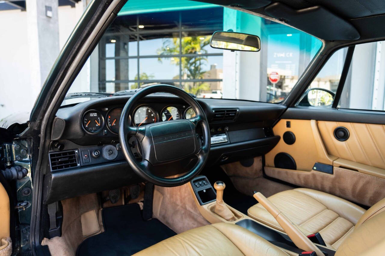 Porsche-911-1992-Coupe-2