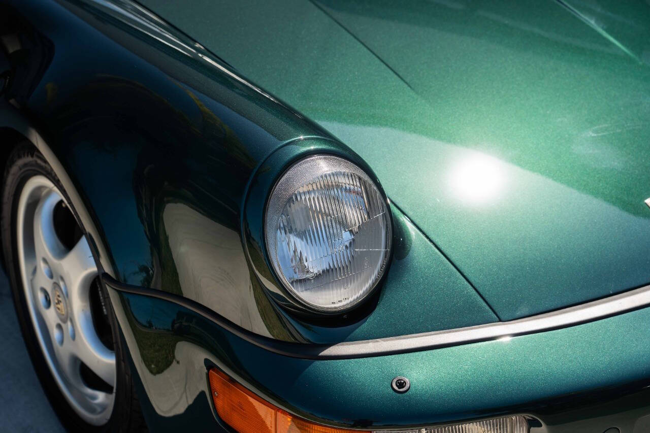 Porsche-911-1992-Coupe-21