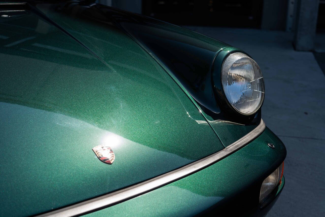 Porsche-911-1992-Coupe-22