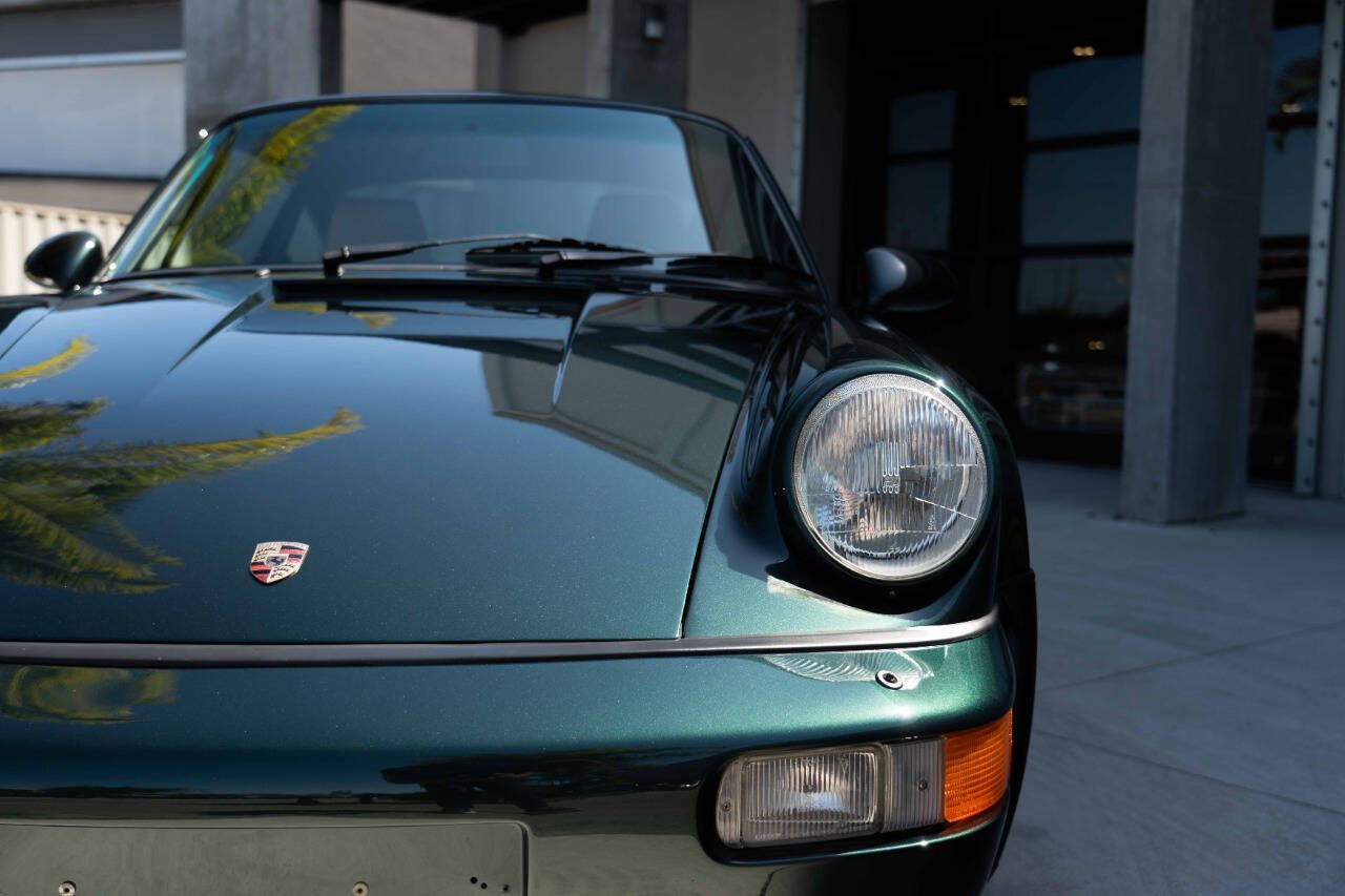 Porsche-911-1992-Coupe-23