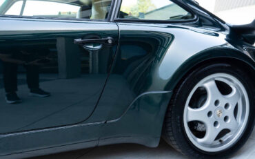 Porsche-911-1992-Coupe-27