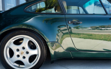Porsche-911-1992-Coupe-29